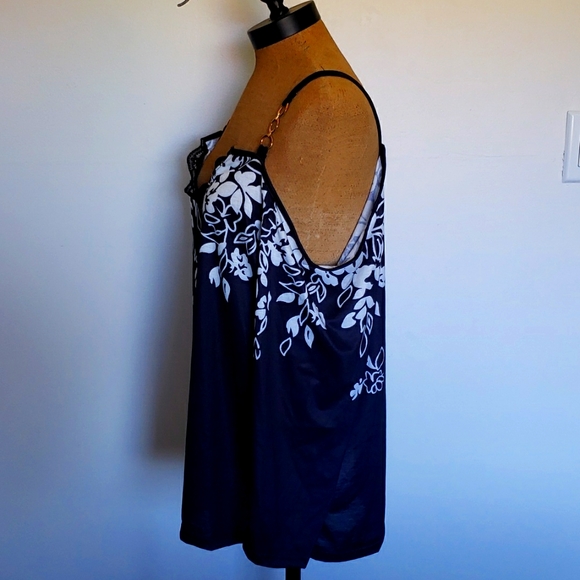 Top - Picture 3 of 3